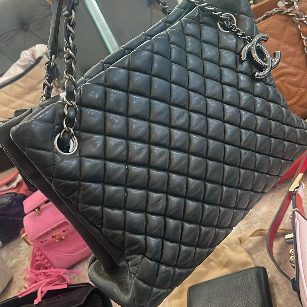 Chanel shopping tote - Picture 8 of 12